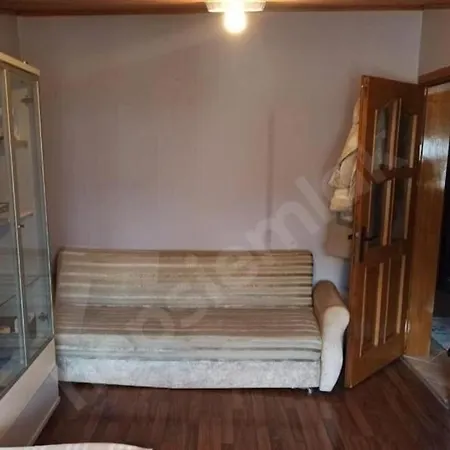 Private In An Apartman *